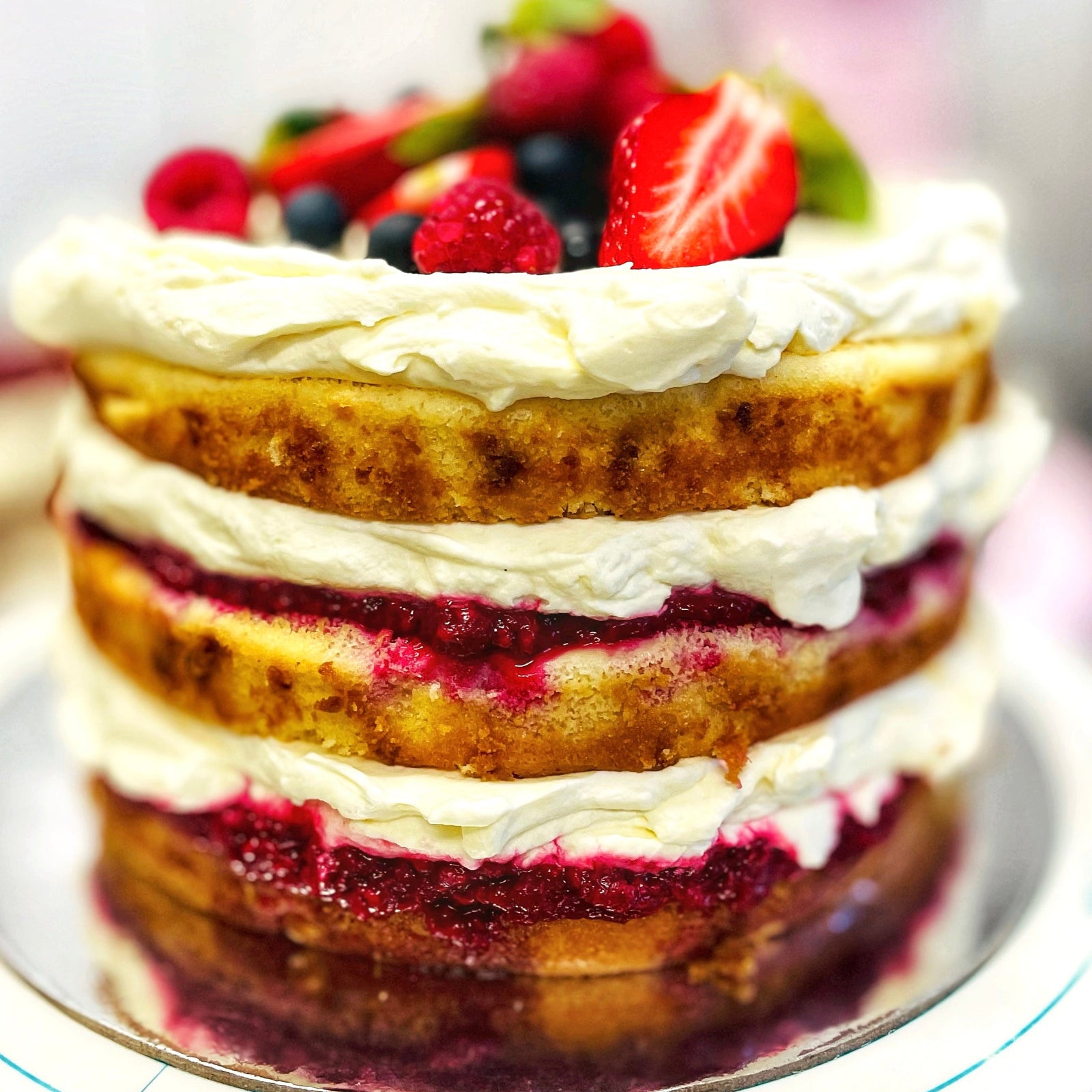 victoria_sponge_cake_sydney