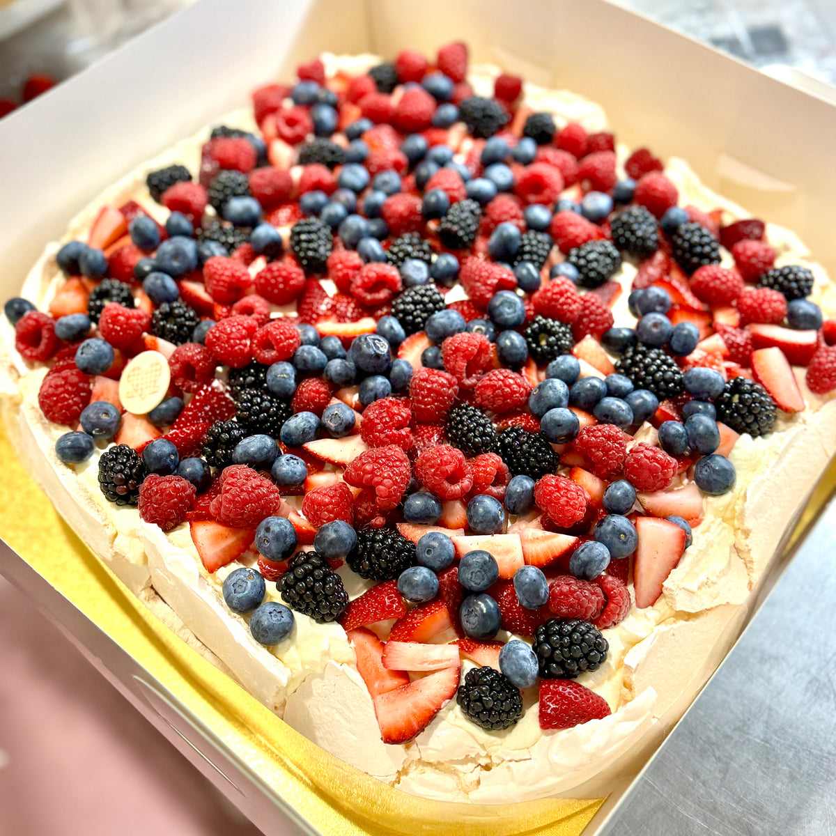 Pavlova Slab Cake