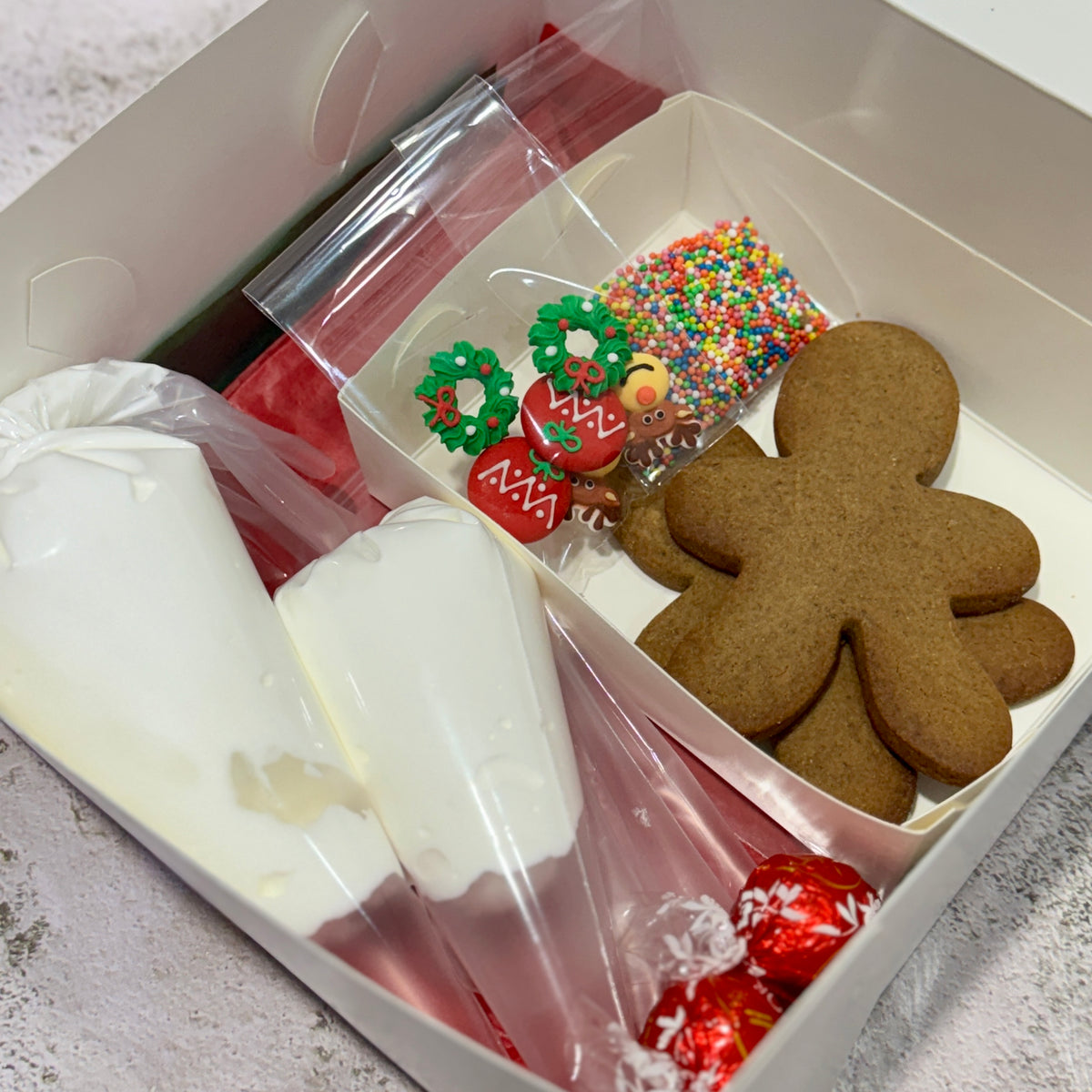 DIY_gingerbread_men_kit