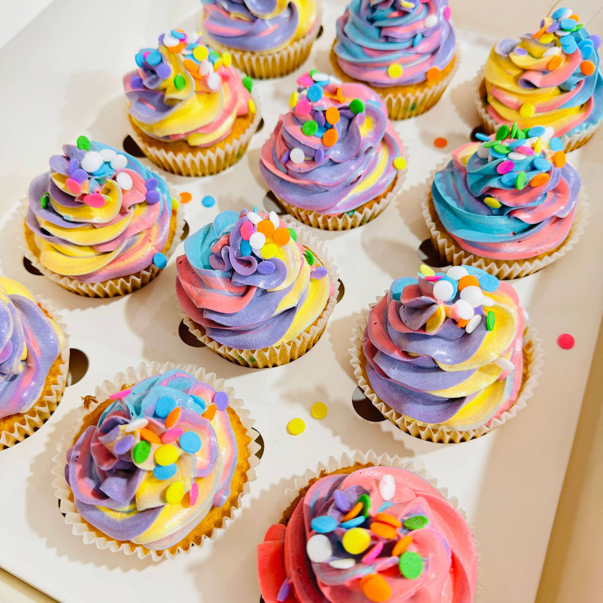 12 x Rainbow Cupcakes